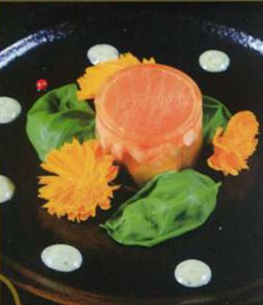 サーモンとホタテのタルタル（盛り付け例）